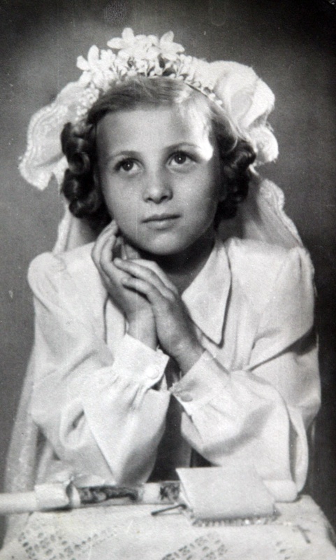 Ma 75 éves a revü koronázatlan királynője, Medveczky Ilona