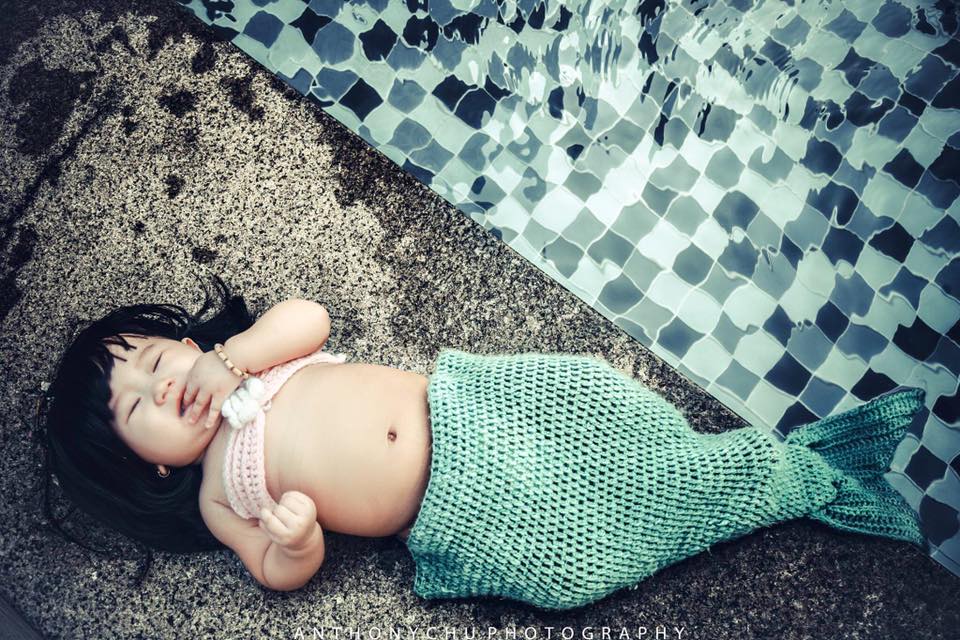 Az egész internet imádja a cuki sellőbabát