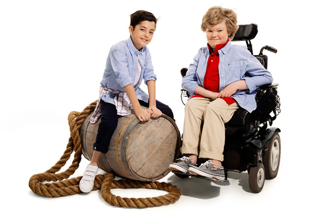 Fogyatékkal élő gyerekeknek tervezett kollekciót a világhírű divatguru - fotók