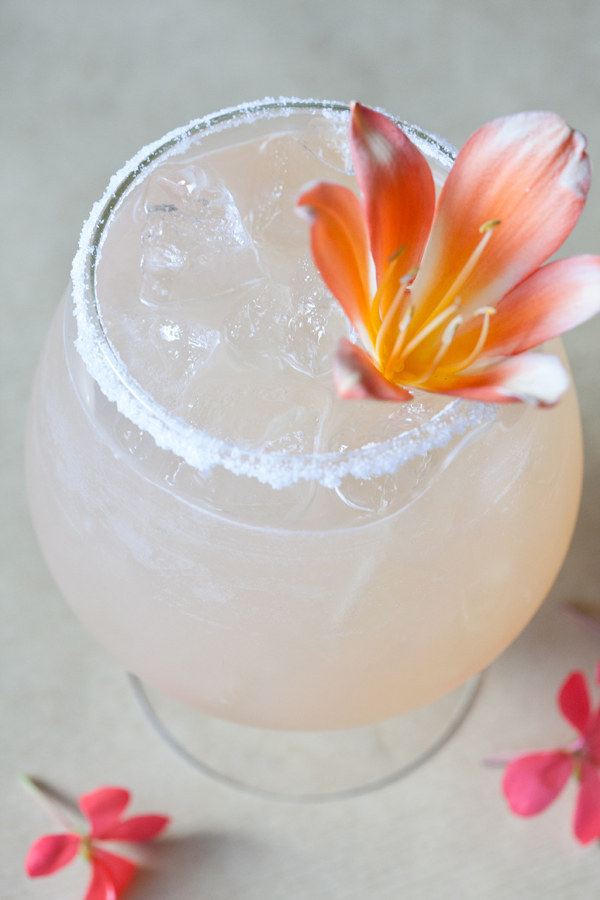 8 tavaszi frissítő koktél 8 tavaszi frissítő koktél