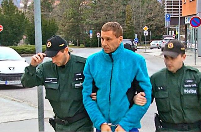 A rendőrség őrizetbe vette a 42 éves tornatanárt