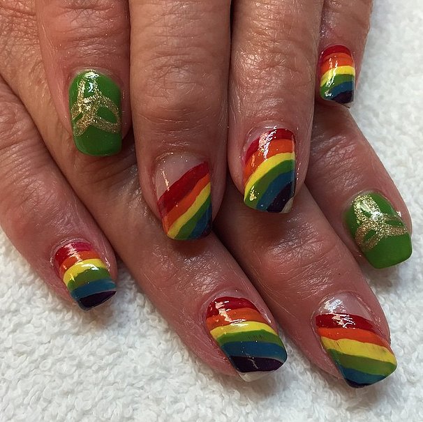 Szent Patrik napja: hódítanak a zöld körmökön és a lóhere minta - képek