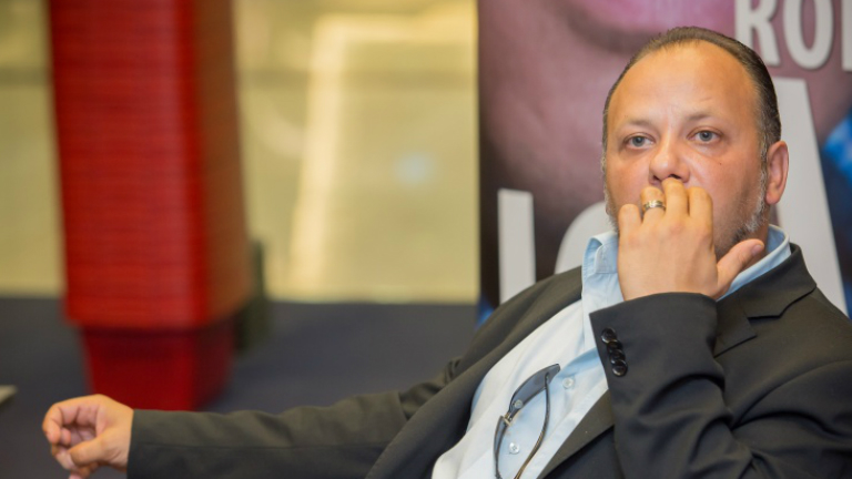 Damu Roland állami gondozásba adná kislányát 