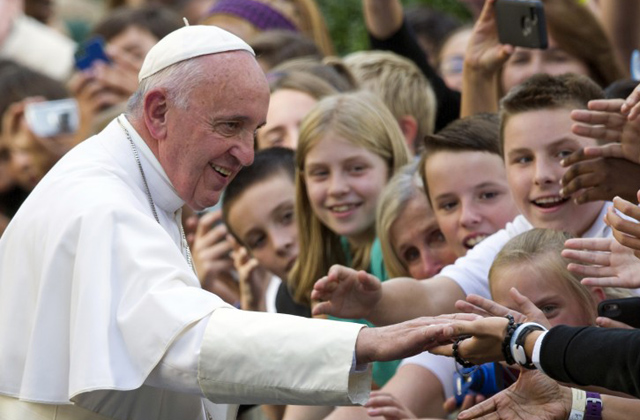 Gyerekeknek írt könyvet Ferenc pápa