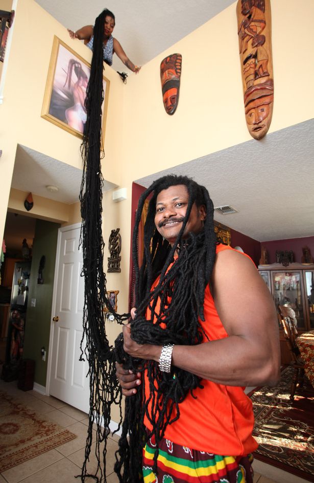 Ennek a nőnek van a világon a leghosszabb rasztája - elképesztő fotók