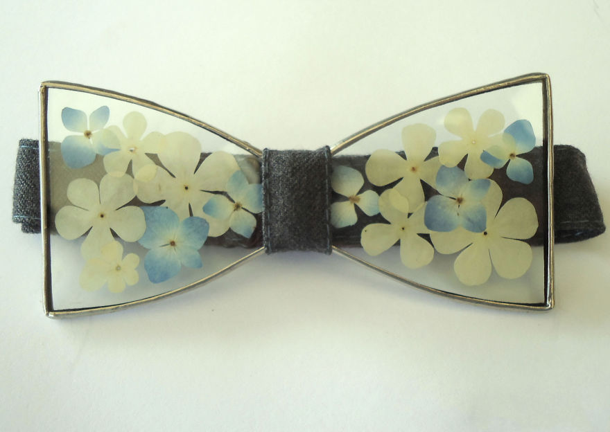 Különlegs kiegészítők virágokkal