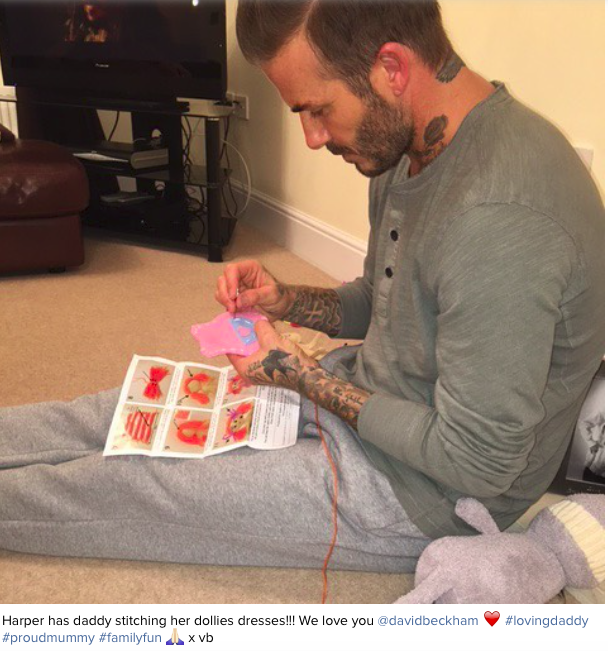 Kislánya babáinak varr ruhákat David Beckham