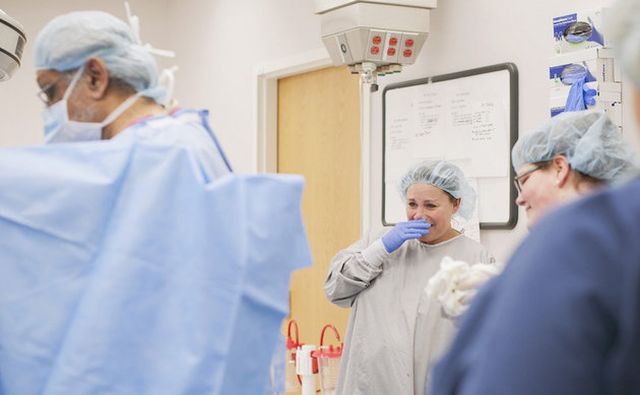 A császármetszés is lehet gyönyörű szülésélmény - megható fotók A császármetszés is lehet gyönyörű szülésélmény - megható fotók