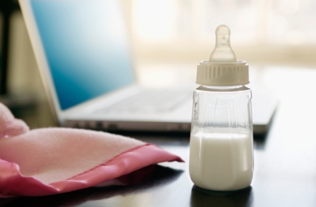 Súlyosan megbetegedett a baba a hét hónapja lejárt tápszertől