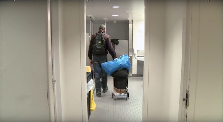 Hajléktalanoknak segít a közkönyvtár Hajléktalanoknak segít a közkönyvtár