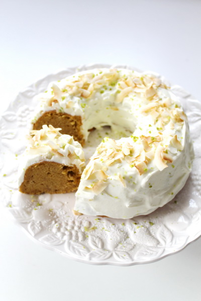 Gluténmentes édesburgonyás-lime-os kuglóf