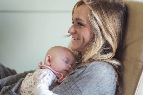 Lehet sírni hagyni egy babát egy héten át?