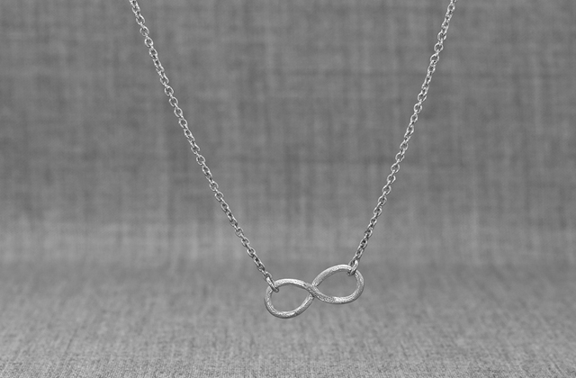 A hónap tervezője az áprilisi WAMP-on: a Zosha Works