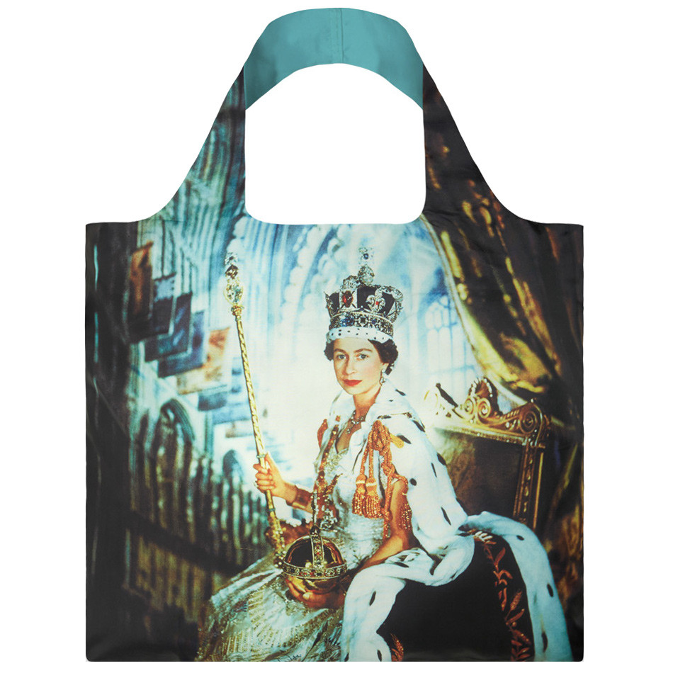 Ilyen giccses kütyüket még nem láttál II. Erzsébet királynőről