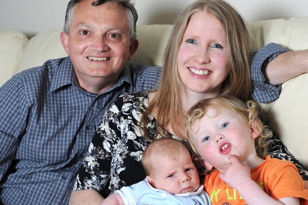 Két év különbséggel születtek az ikrek