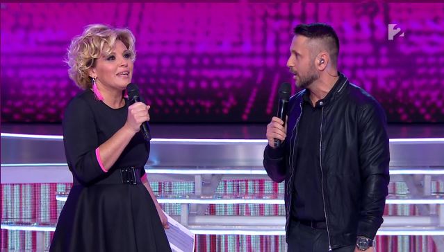 Nézd, Liptai Claudia hasát a rafinált ruhában