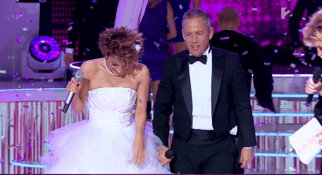 Nézd, Liptai Claudia hasát a rafinált ruhában