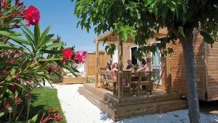 Luxus a természet lágy ölén, avagy mi fán terem a prémium kempingezés 