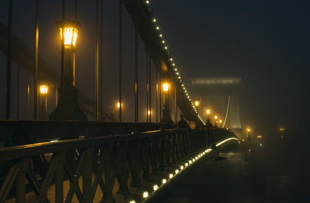 Szünetelhet Budapest díszkivilágítása