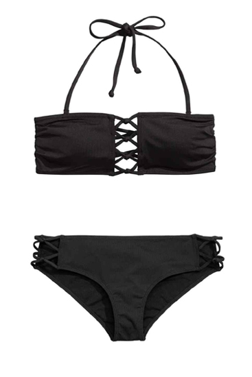 11 szuper trendi fürdőruha idén nyárra