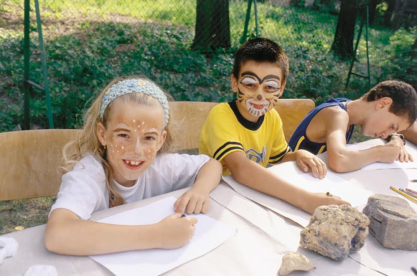 Kézműves foglalkozás az első Bátor Táborban Fotó: Körmendi Imre