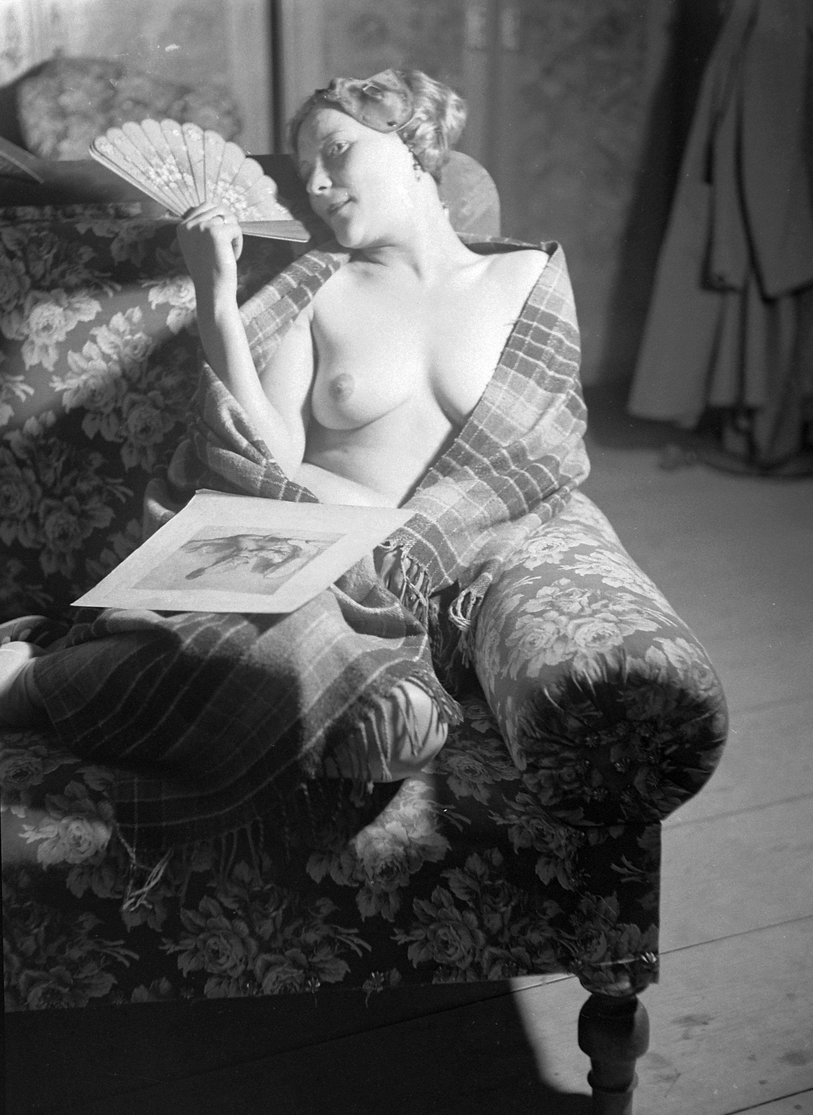 15 fekete-fehér házi készítésű aktfotó a múltból
