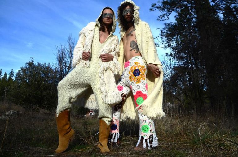 Ruhák a nagyi pokrócából