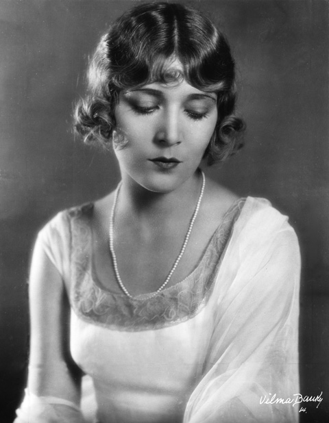 Nagydorogról jutott Hollywoodig a magyar filmsztár, Bánky Vilma