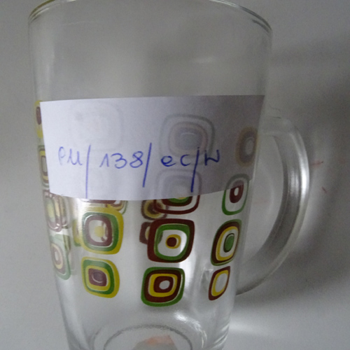 Veszélyes poharat vontak ki a forgalomból - fotó