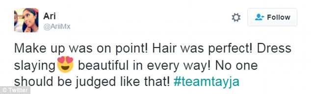 Az internet sietett az elhízott kamaszlány segítségére Az internet sietett az elhízott kamaszlány segítségére