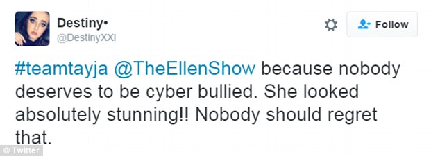 Az internet sietett az elhízott kamaszlány segítségére Az internet sietett az elhízott kamaszlány segítségére