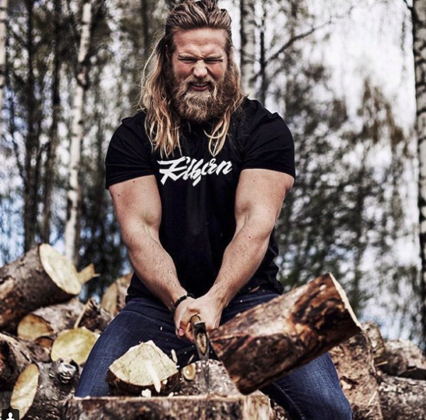 Ez a norvég haditengerész kiköpött skandináv istenség