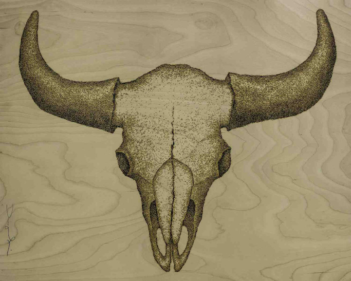 Puskaporral alkot és lángra is gyújtja műveit a művész Puskaporral alkot és lángra is gyújtja műveit a művész