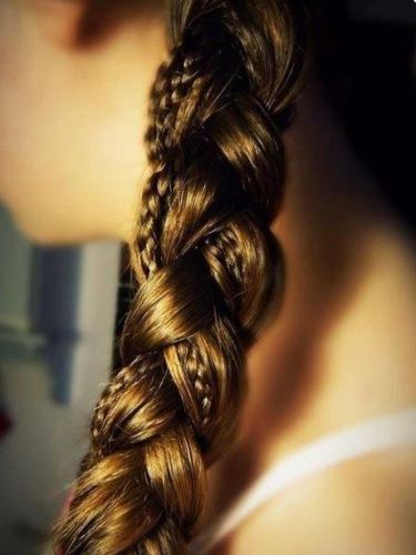 5 szupergyors frizura az általános iskolai ballagásra