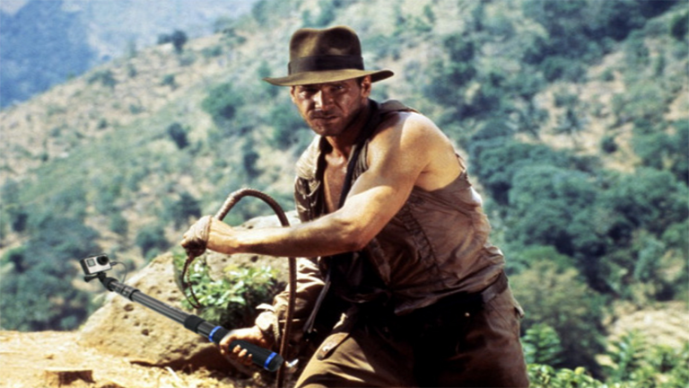 Ilyen lenne, ha a fegyvereket szelfibotok helyettesítenék a híres filmekben