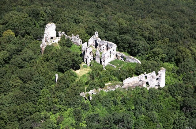 Hétvégi vártúrák a Felvidéken Hétvégi vártúrák a Felvidéken