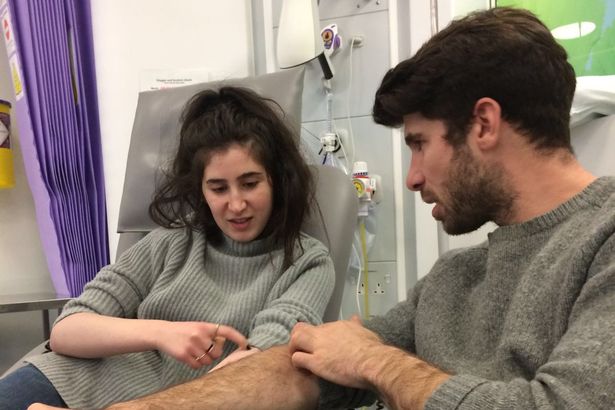 Szorongásnak hitte az orvos a fiatal nő rákját - most haldolklik