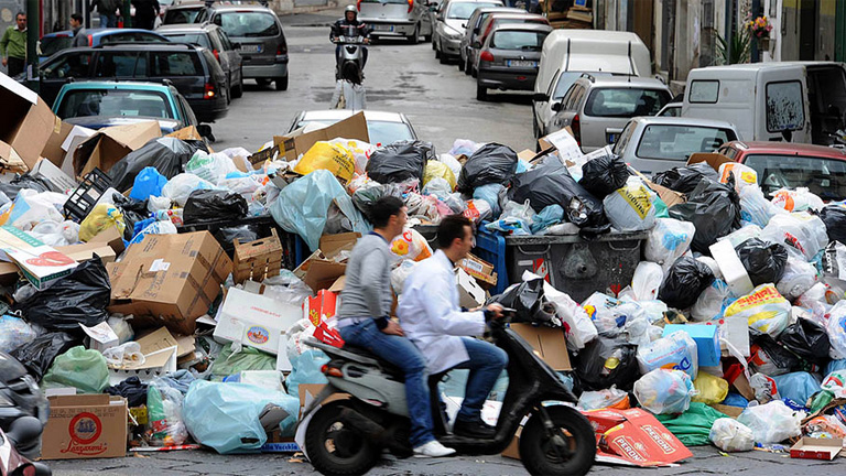 Csak nehogy Nápoly sorsára jussunk