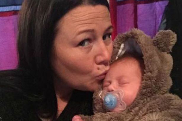 Szívszaggató történet: minden éjjel felkel az édesanya, hogy megetesse elvesztett gyermekét