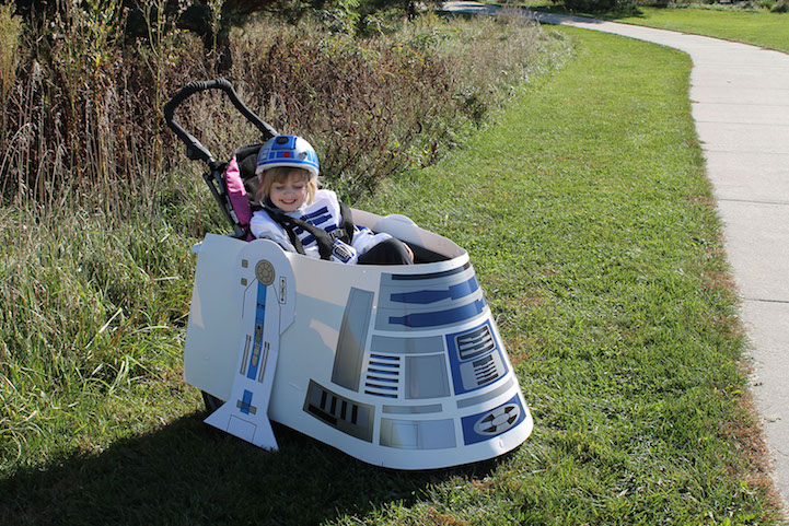 Gyerekek kerekesszékéből készít menő járgányokat Gyerekek kerekesszékéből készít menő járgányokat