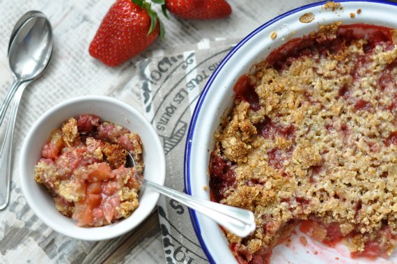 Crumble és cobbler: a nyár kedvenc gyümölcsös desszertjei