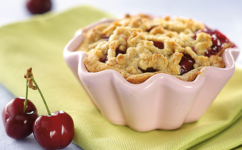 Crumble és cobbler: a nyár kedvenc gyümölcsös desszertjei