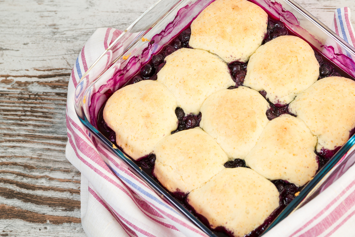 Crumble és cobbler: a nyár kedvenc gyümölcsös desszertjei