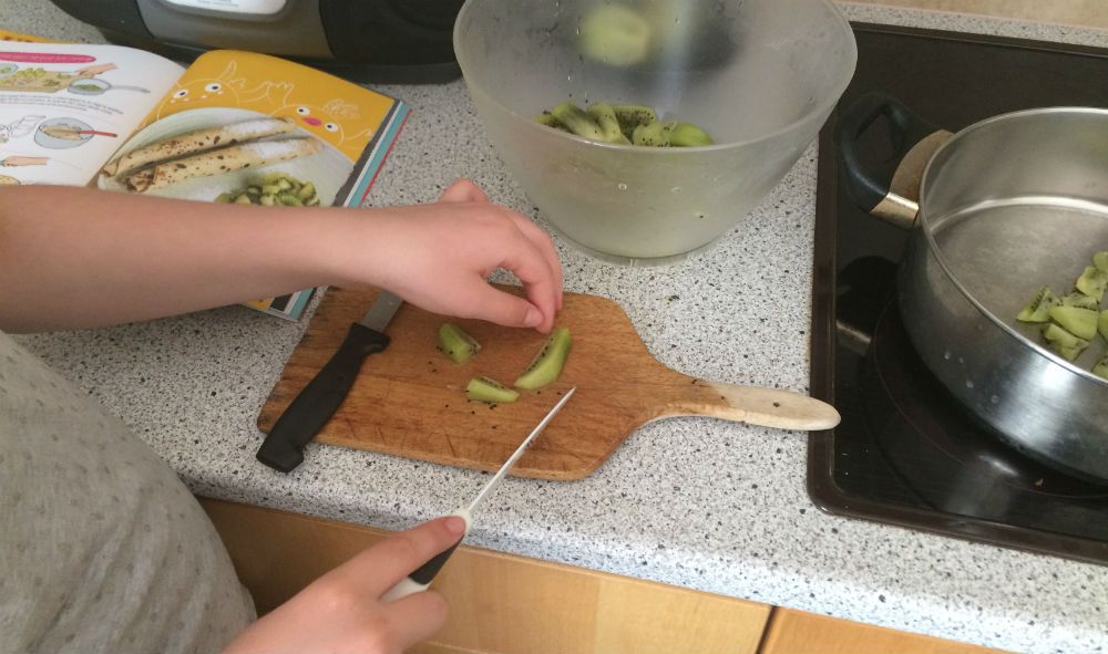 Leteszteltük Bernáth József gyerekeknek szóló szakácskönyvét Leteszteltük Bernáth József gyerekeknek szóló szakácskönyvét