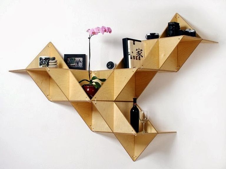 Akár asztallá is alakítható ez a polcrendszer