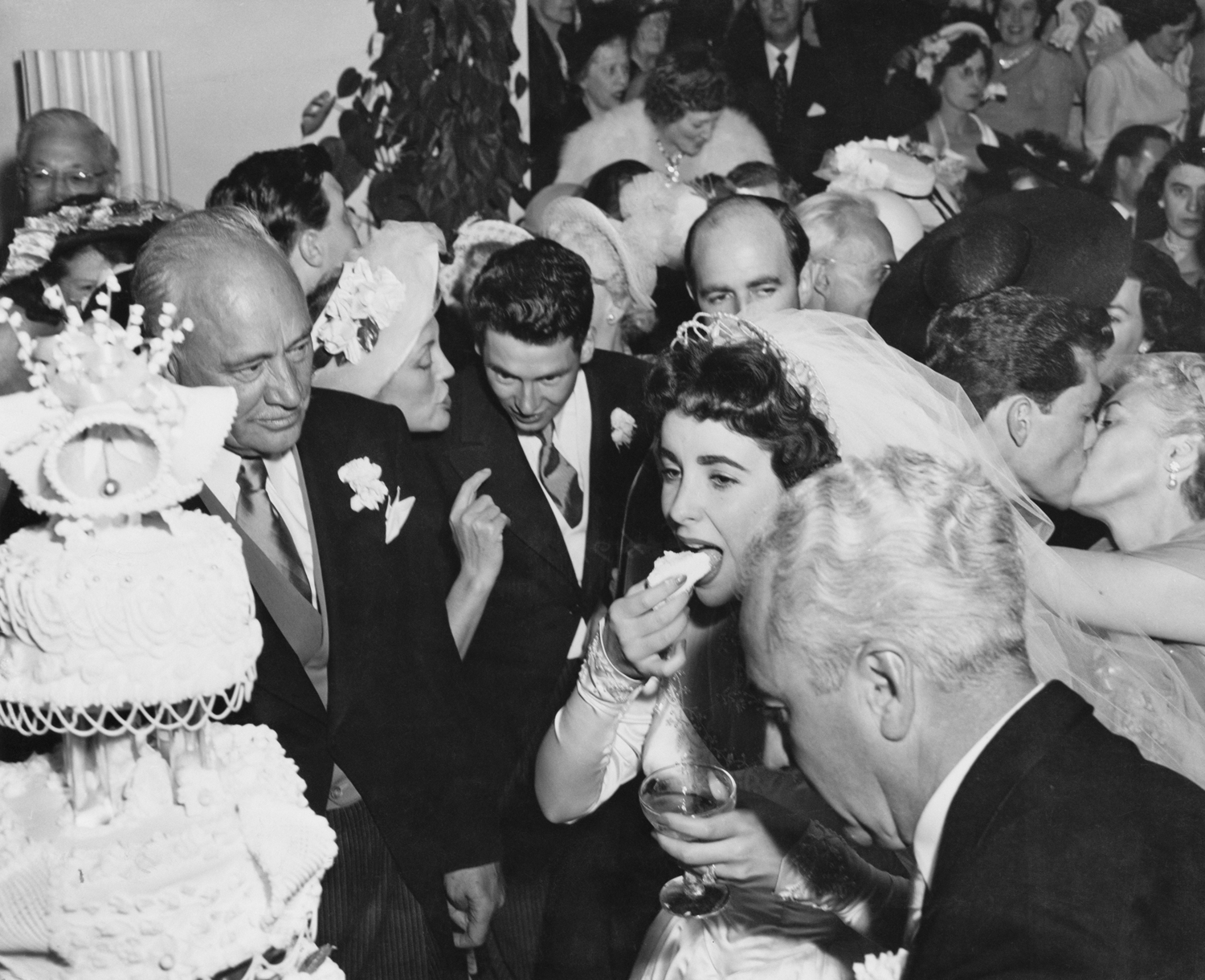 Így zabálnak a sztárok - fotók Így zabálnak a sztárok - fotók