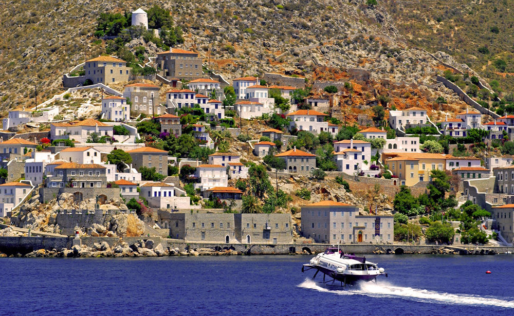 10 sziget Európában, ahová érdemes nyaralást tervezni 10 sziget Európában, ahová érdemes nyaralást tervezni