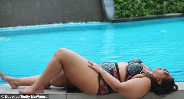 Az Instagram véletlenül törölte három plus size modell közös fotóját - botrány lett belőle