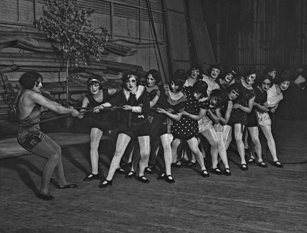 Így néztek ki a világ legerősebb női 100 éve