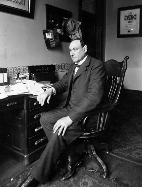 Vidáman ették a mérget egy évig az önkéntes férfiak